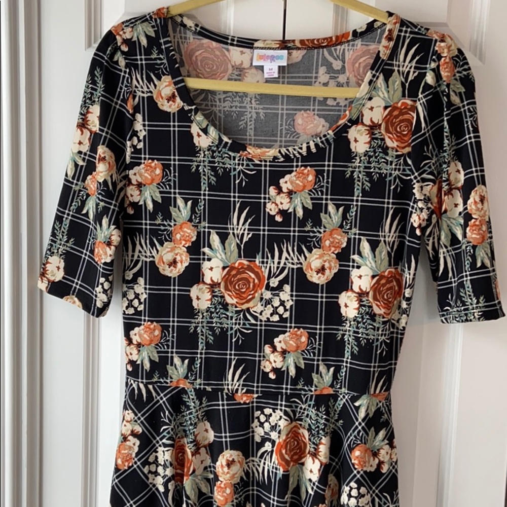 NWOT LuLaRoe Nicole Dress